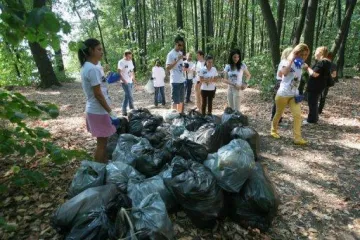 Rumunji se pretvorili u smetlare