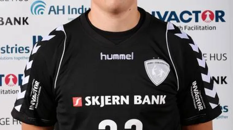 Rukometa&scaron; preminuo usred utakmice