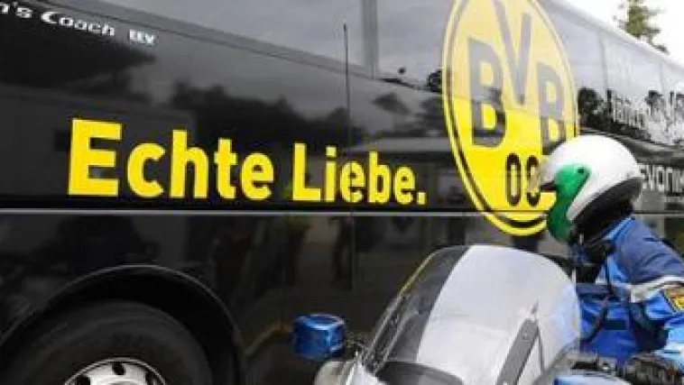 Borussia zbog prebrze vožnje zakasnila na let