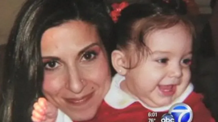 Spa&scaron;avajući bebu poginula pod vlakom