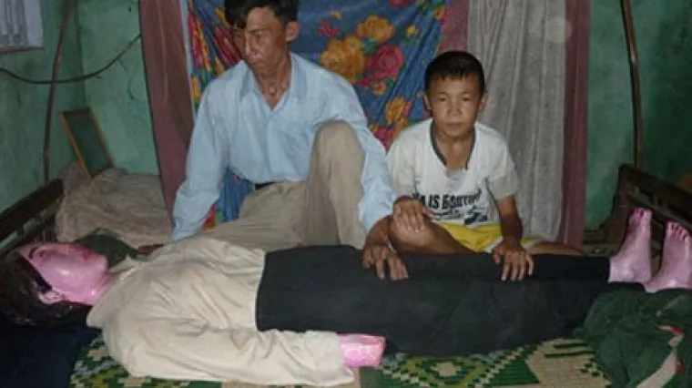 Sedam godina spava s kosturom mrtve supruge