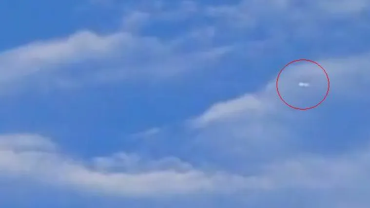 Učitelj snimio NLO pred prepla&scaron;enim učenicima