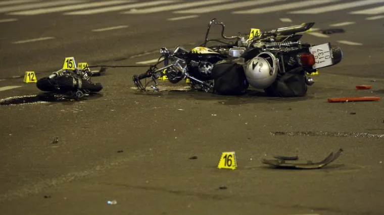 Motociklist poginuo u sudaru s automobilom