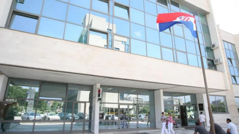 Split: Policajac ranjen u policijskoj postaji