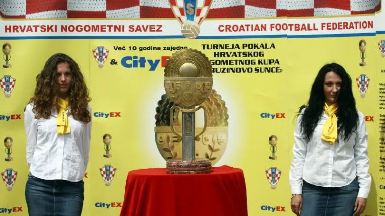 Hajduk mora u metropolu, Dinamo u Istru