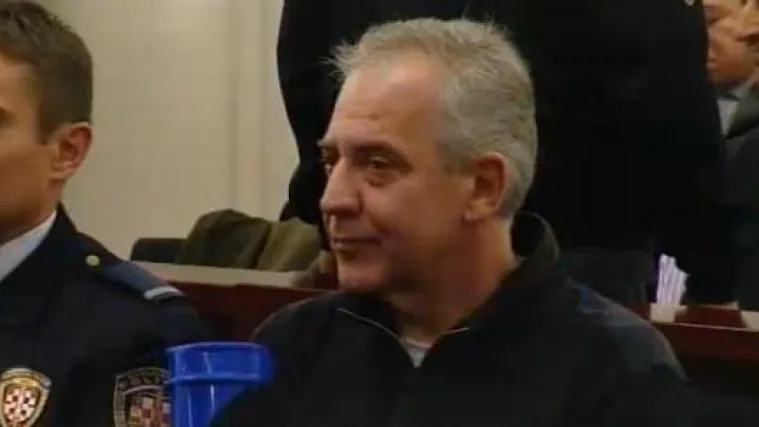 Pogledajte Sanaderov ulazak u sudnicu!