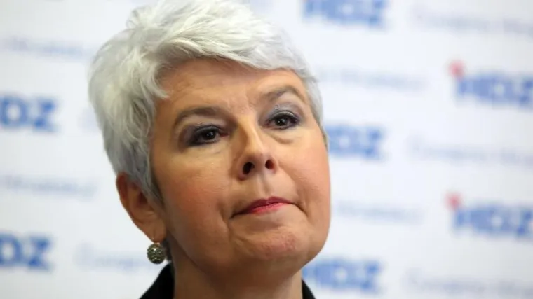 Premijerka ljuta na medije