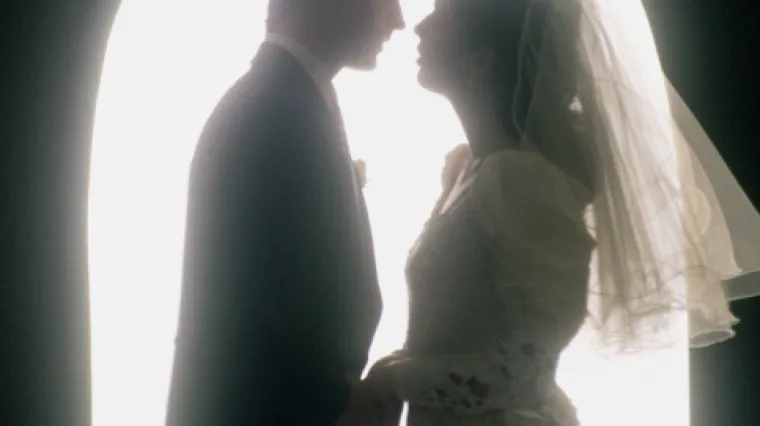 Ispred oltara saznali da su brat i sestra