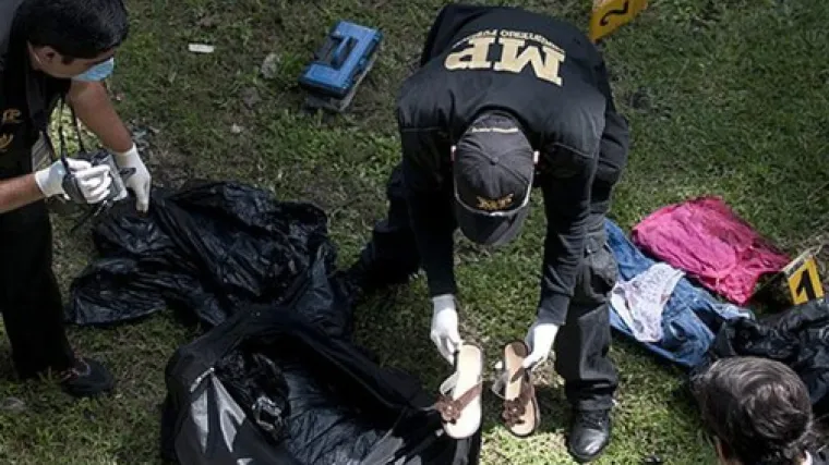 Pomahnitali navijač utrčao na teren i ubio suca