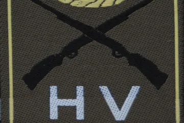 Narednik suspendiran zbog udaranja ročnice