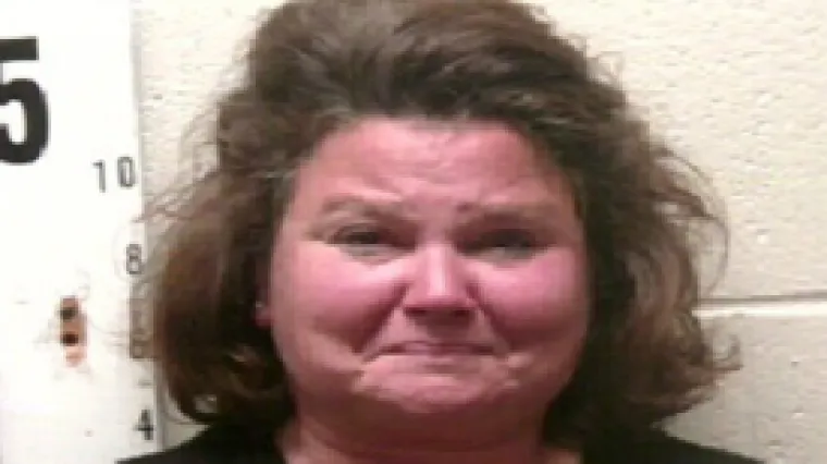 Učiteljica napila i silovala 11 svojih učenika