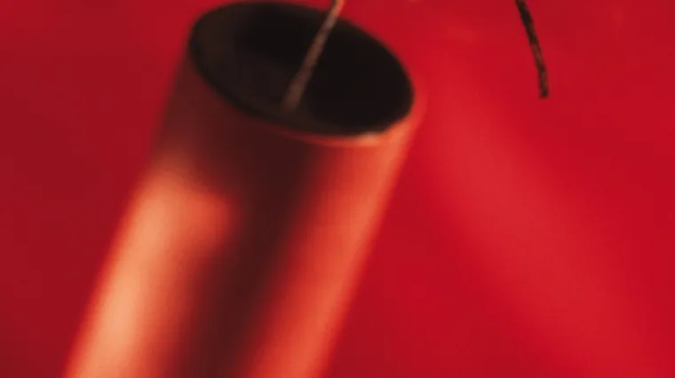 Dječak te&scaron;ko ozlijeđen u igri petardom