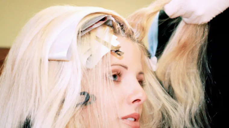 Pala u komu zbog boje za kosu