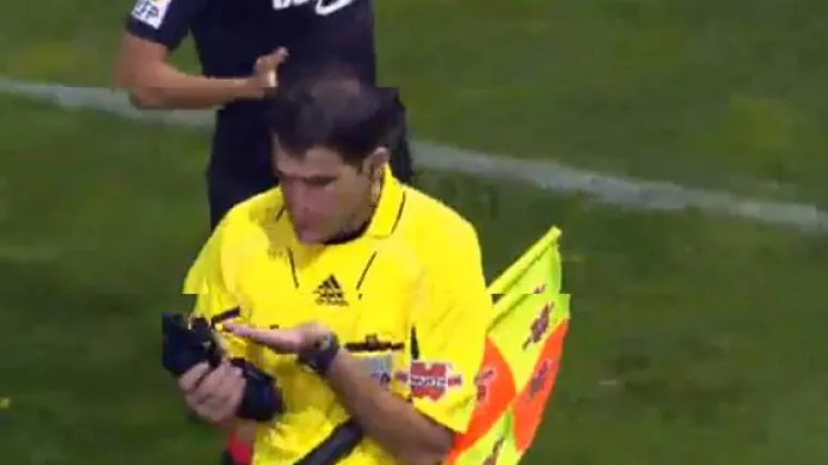 Bizaran napad na suca prekinuo utakmicu