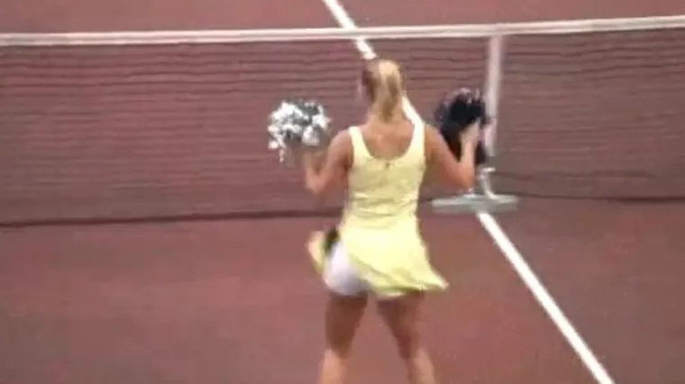 Slavna tenisačica zavodi seksi plesom