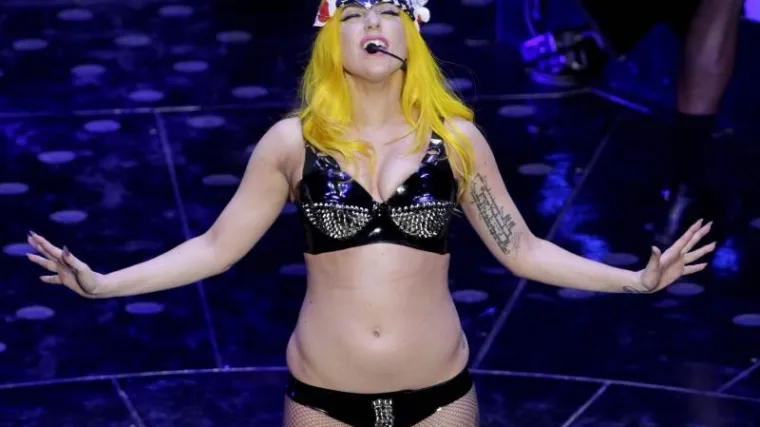 Kako zvuči Gagina obrada božićnog klasika?