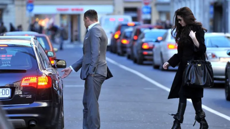 Slavna manekenka financira SDP i Milanovića