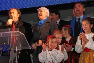 Pogledajte kako je Kerum zapjevao Kosorici