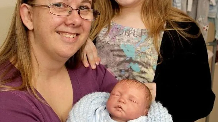 Draža joj je lutka od vlastite kćeri