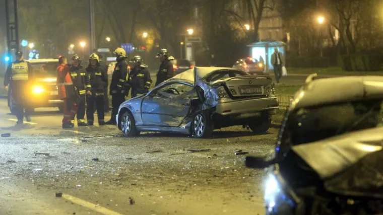 Šestero ozlijeđenih u teškoj prometnoj nesreći