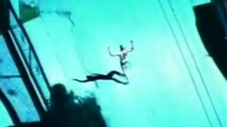 Goli razbojnik završio u 'raljama' policijskog psa