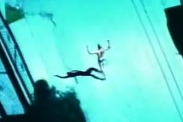 Goli razbojnik završio u 'raljama' policijskog psa