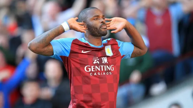 Dok Liverpool bu&scaron;i Aston Villu, on u shoppingu