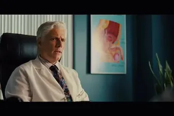 Glumica 'uhvaćena' u vrućem klinču pod tušem