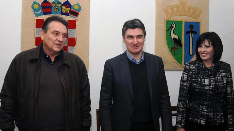 Nova Vlada spa&scaron;ava situaciju u Sisku