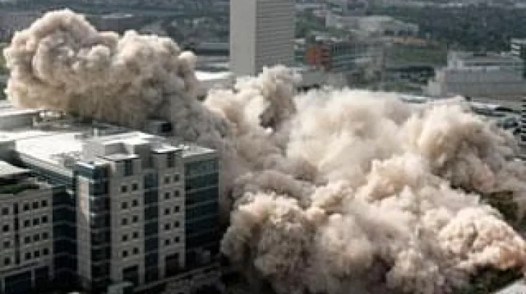 Golemi neboder nestao u 17 sekundi!