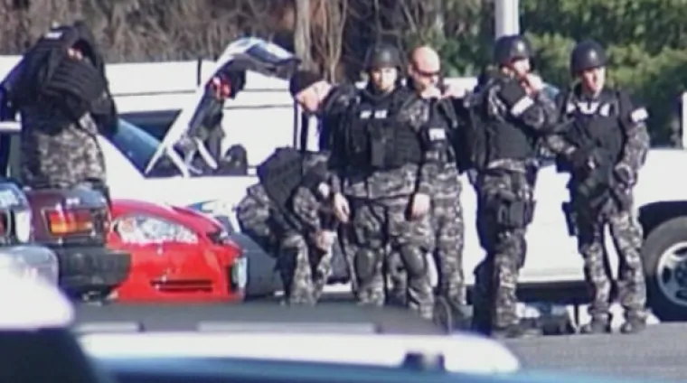 Manijak nasumice pucao po gledateljima