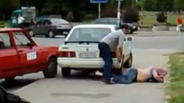 Ovako izgleda pijana tučnjava na balkanski način!