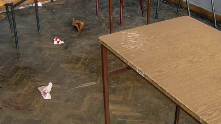 Nasilni učenik napao prijatelja bokserom