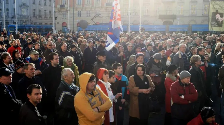 Hrvati prosvjeduju protiv Europske Unije