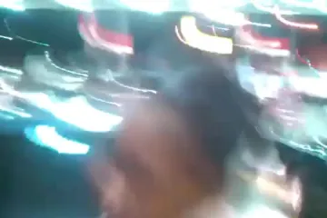 Divljački obračun golih stražnjica