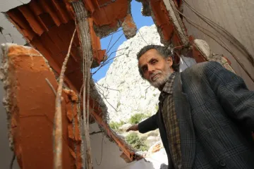 Stijena od tonu i pol pala u dnevni boravak Omišanina