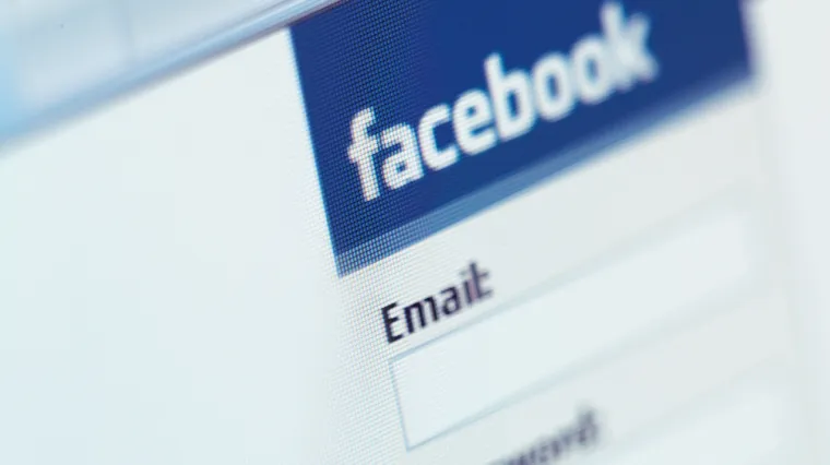 Nemojte dijeliti slike bolesne djece na Facebooku!