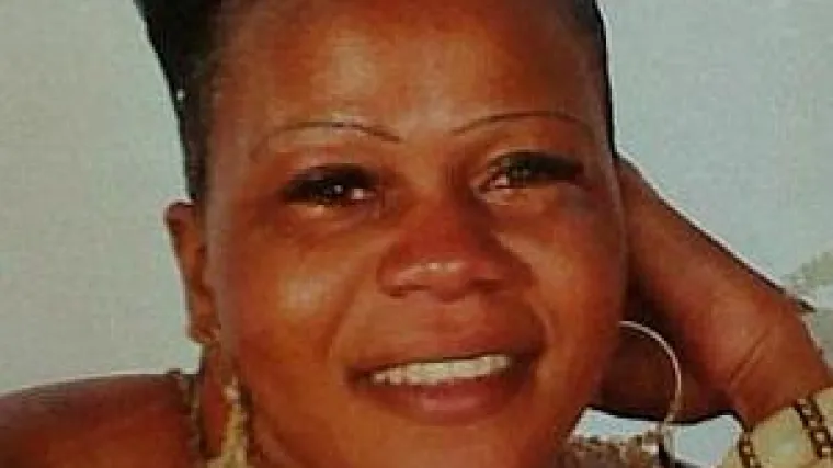 Ubile ju ekstenzije koje je nosila 14 godina