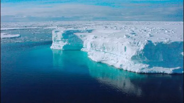 Otkrili tajanstveno jezero četiri kilometara ispod leda!