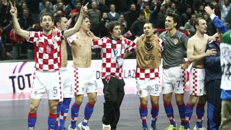 Mali 'Vatreni' melju i dalje