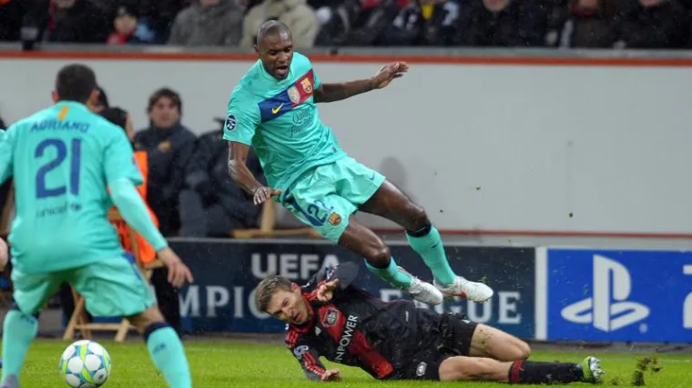 Sanchez i Messi 'potopili' Bayer u gostima