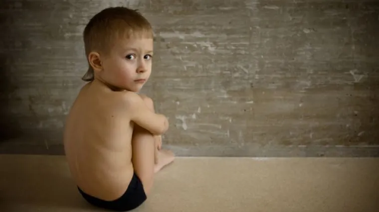 Majka monstrum pustila da joj se sin utopi u kadi!