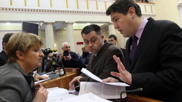 Četiri financijska zakona po hitnoj proceduri