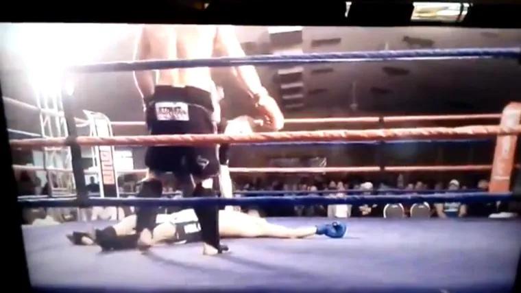 Kanađanin nekim čudom nokautirao sam sebe