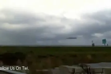 Mladić snimio leteći tanjur kraj Roswella?