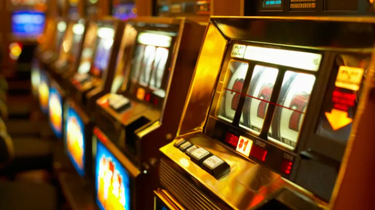 Pijani Vukovarac zapucao po automatu za sreću