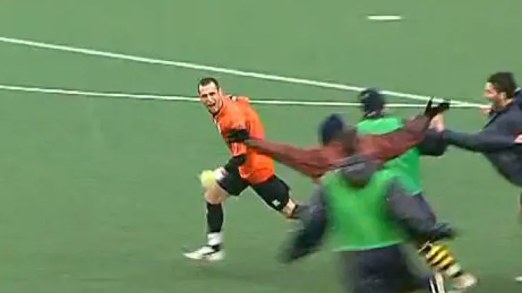 Pogledajte fenomenalan golmanov lob