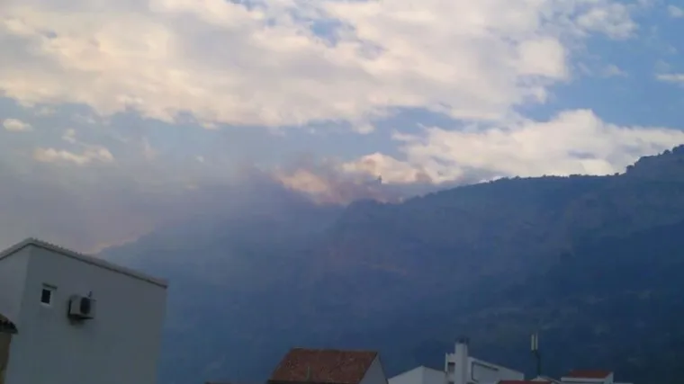 Silovita bura otežala ga&scaron;enje požara u Dalmaciji