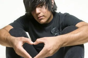 Love sotoniste i kamenuju tinejdžere jer su 'emo'