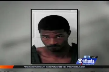 Tinejdžer spolno općio sa ženkama pitbulla!